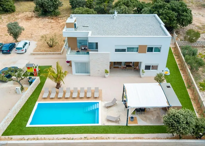 Pet Friendly In * Mandre