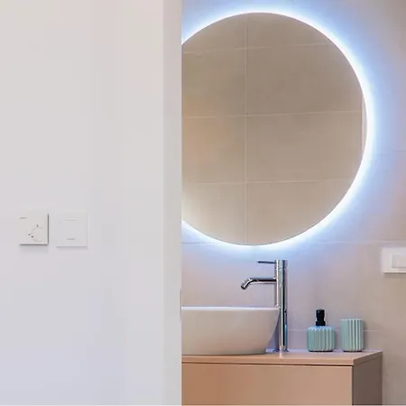 Pet Friendly In * Mandre