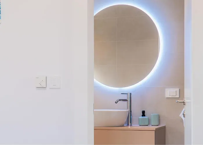 Pet Friendly In * Мандре