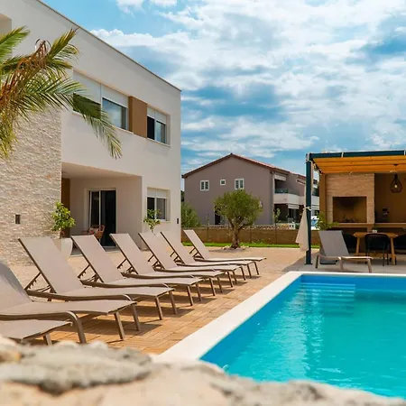 Pet Friendly In Nyaraló *